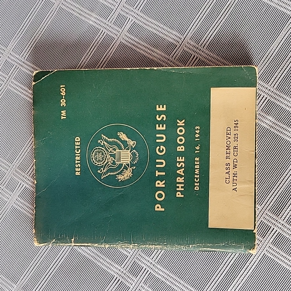 1943 Portugese Phrase Book War Department